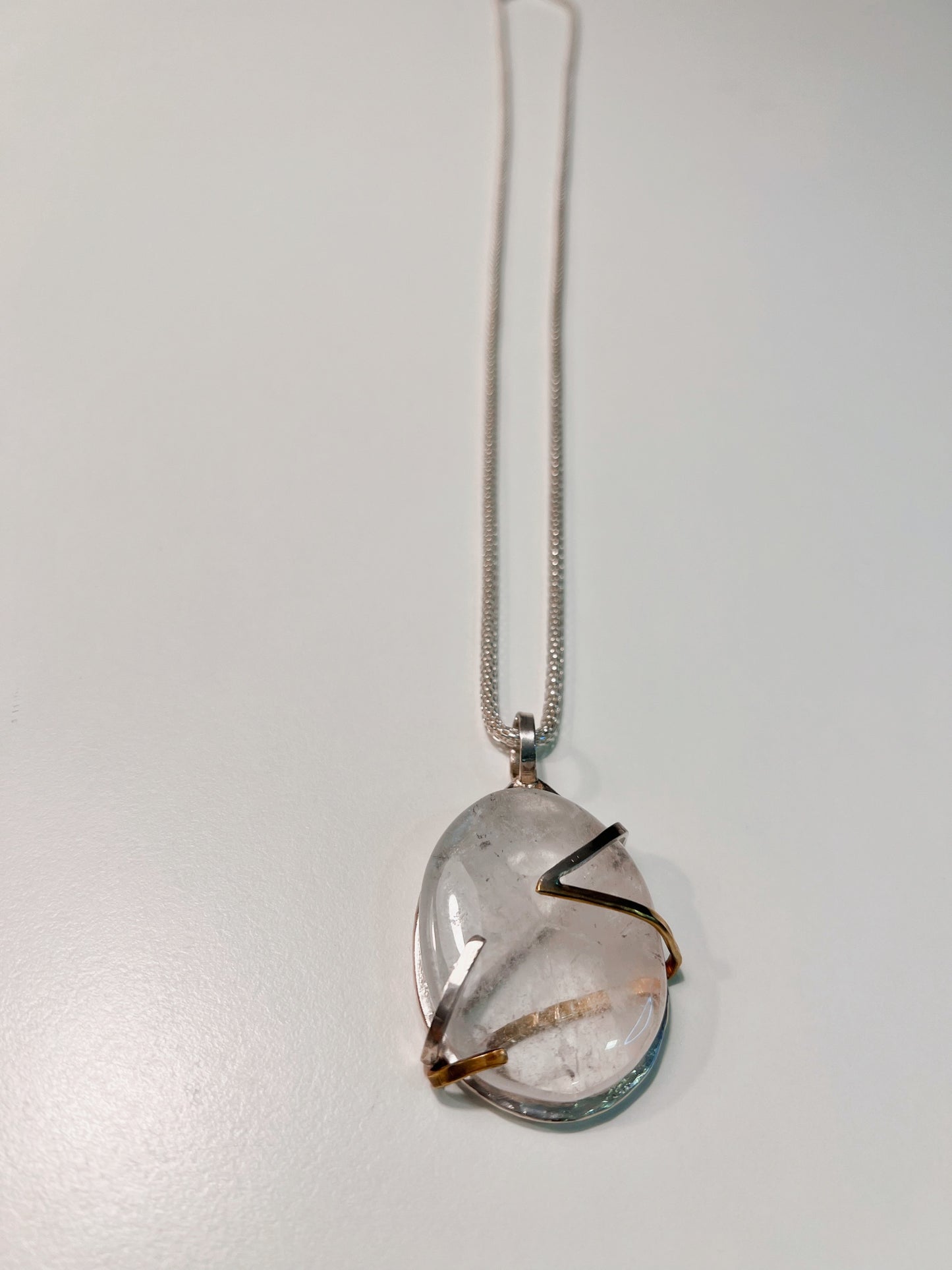 COLGANTE CUARZO TRANSPARENTE Y PLATA - SINCERITY