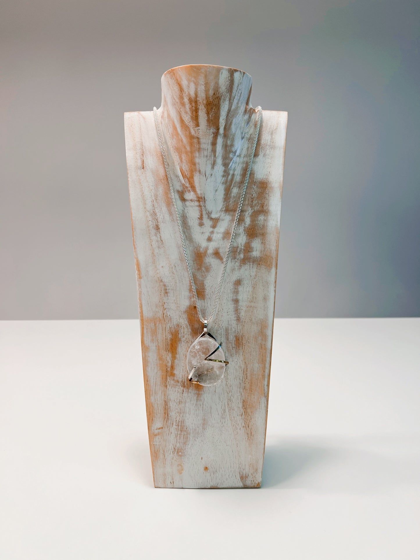 COLGANTE CUARZO TRANSPARENTE Y PLATA - SINCERITY