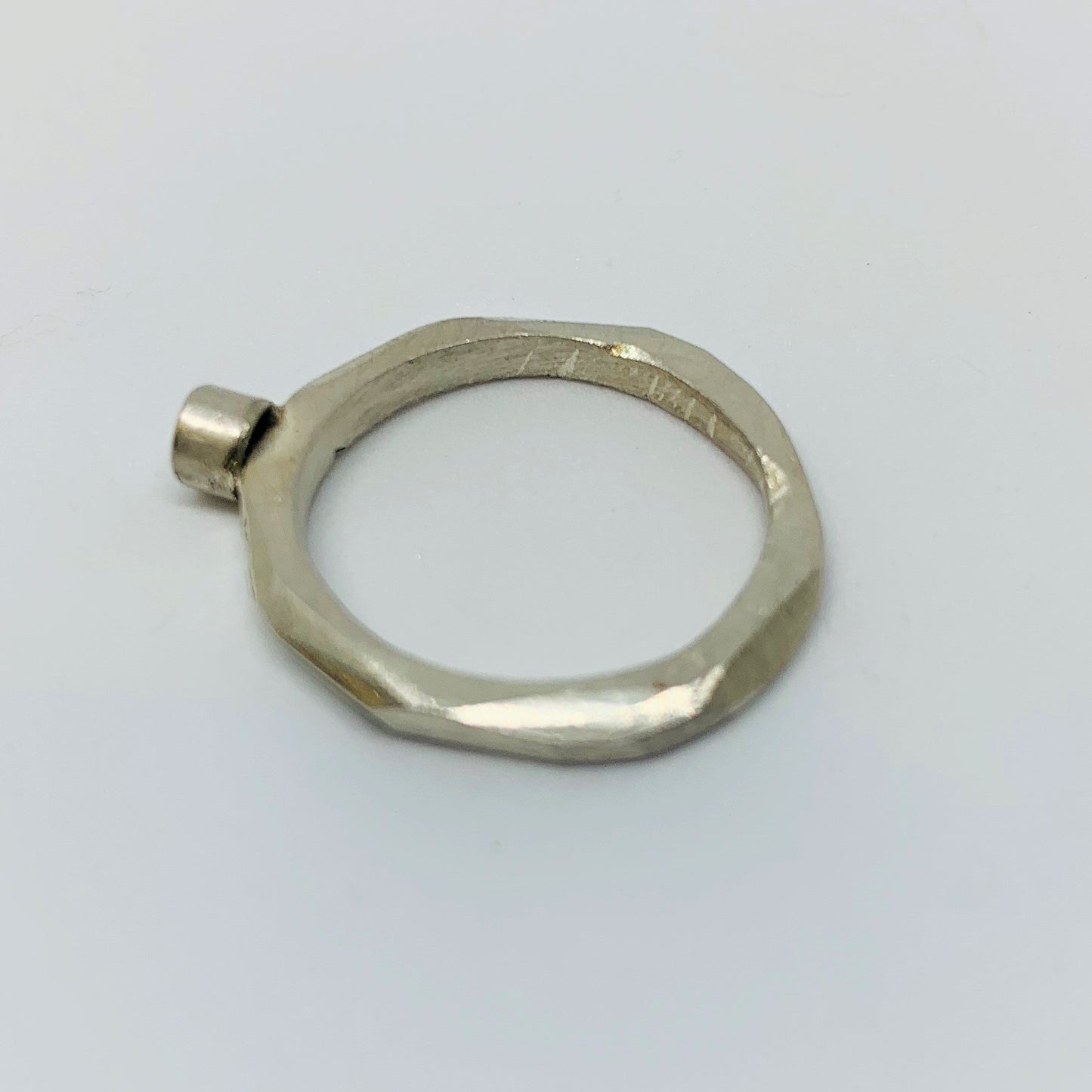 Anillo Circonita - Joya contemporánea - Mía Querol Joia